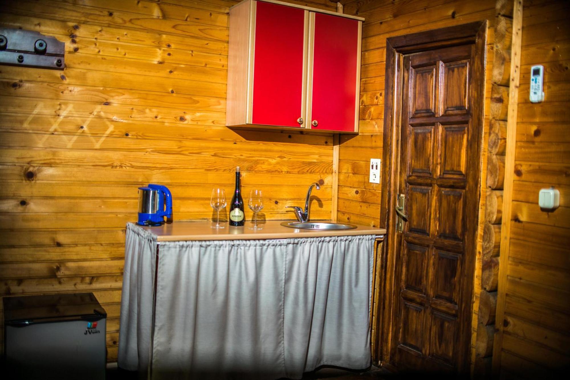 Wooden Village Resort Ponari Luaran gambar